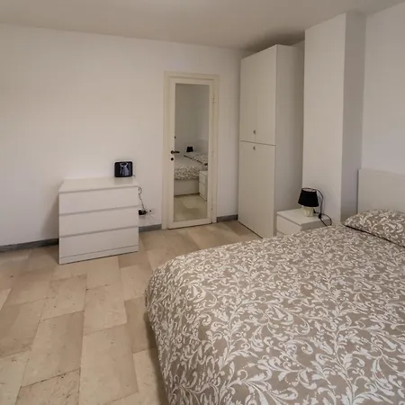 Eur - Penthouse Apartment